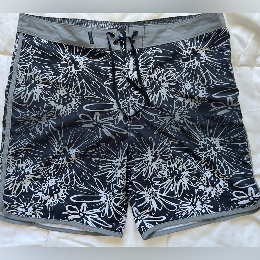 Hurley Mens Boardshorts Size 34